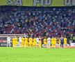 La finalul meciului România - Liechtenstein, scor 0-0, „tricolorii” s-au dus în fața galeriei pentru a-și prezenta scuzele pentru rezultatul rușinos din acest meci.
