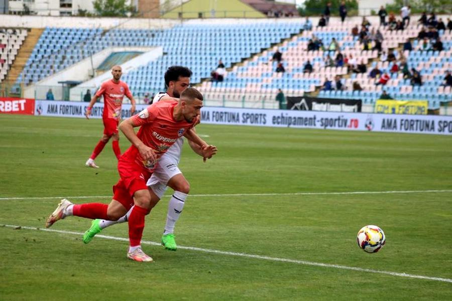 Ovidiu Perianu, foto: Facebook Gloria Buzău Încă un jucător OUT de la FCSB!