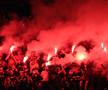 Ultrașii de la „Uniți sub tricolor” au aprins zeci de torțe în Austria - România. Foto: Ionuț Iordache (GSP.RO)