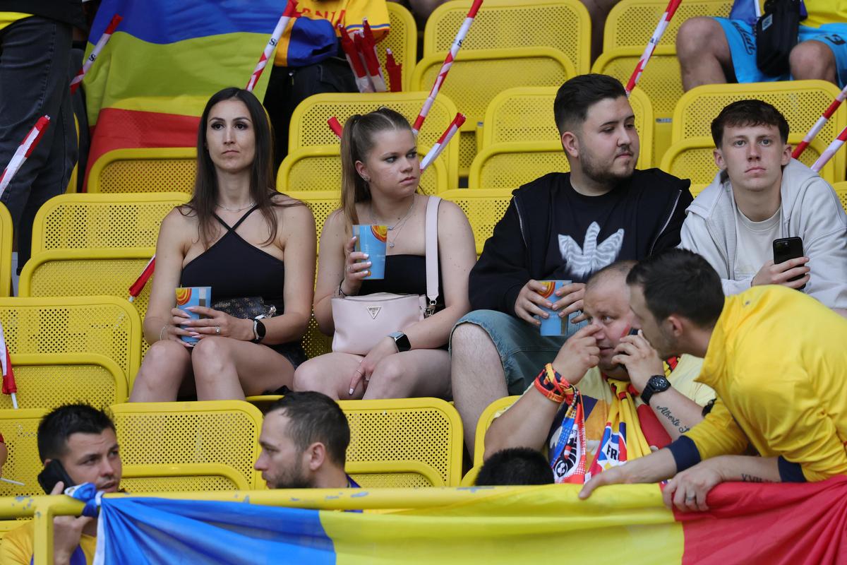 Românii au cucerit stadionul din Viena la meciul cu Austria