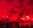 Ultrașii de la „Uniți sub tricolor” au aprins zeci de torțe în Austria - România. Foto: Andrei Crăițoiu (GSP.RO)