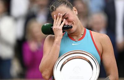 Au curs lacrimi la premiere, după finala Roland Garros! Ce au transmis campioana Gauff și finalista Sabalenka