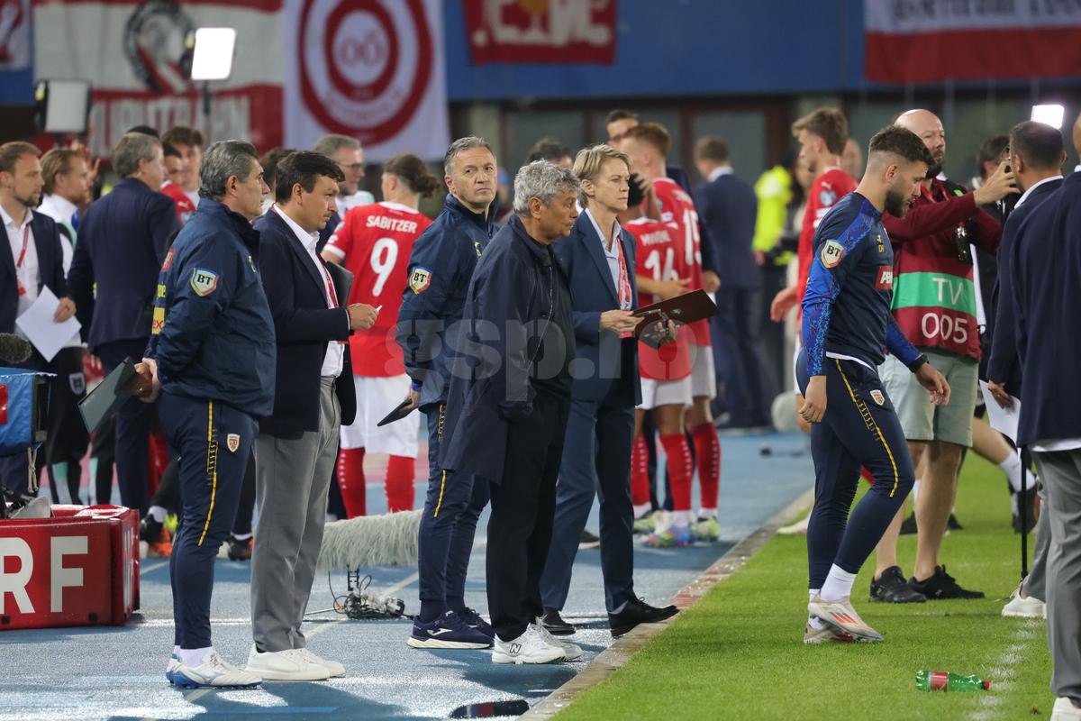 Ce s-a întâmplat imediat după fluierul final din Austria - România: cadre cu Lucescu, Stanciu și Burleanu