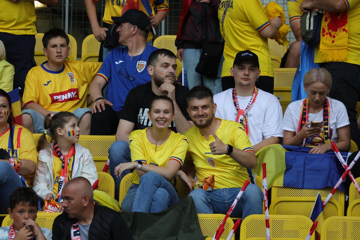 Românii au cucerit stadionul din Viena la meciul cu Austria