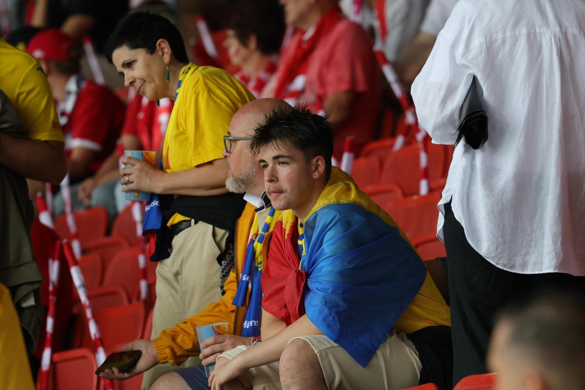 Românii au cucerit stadionul din Viena la meciul cu Austria