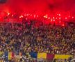 Ultrașii de la „Uniți sub tricolor” au aprins zeci de torțe în Austria - România. Foto: Andrei Crăițoiu (GSP.RO)