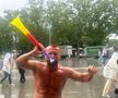 Imagini EPICE de la Austria - România: cum s-au costumat fanii „tricolori”