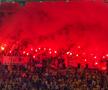 Ultrașii de la „Uniți sub tricolor” au aprins zeci de torțe în Austria - România. Foto: Andrei Crăițoiu (GSP.RO)