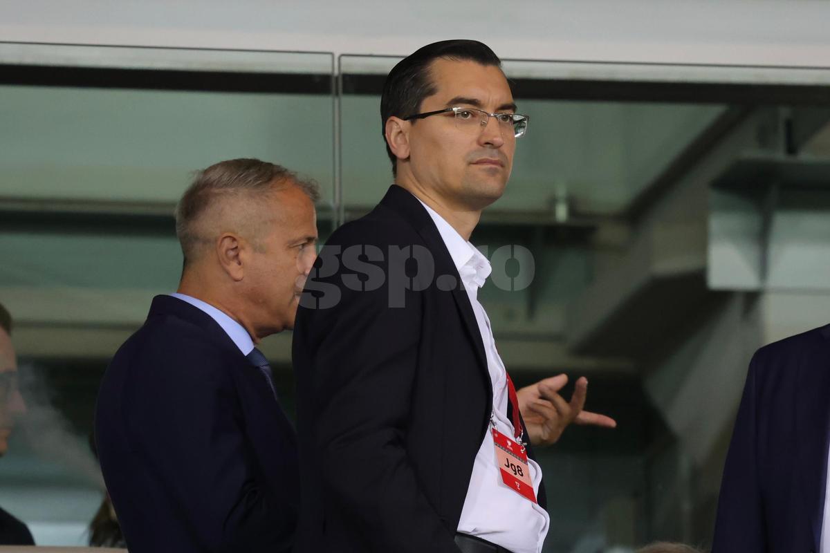 Ce s-a întâmplat imediat după fluierul final din Austria - România: cadre cu Lucescu, Stanciu și Burleanu