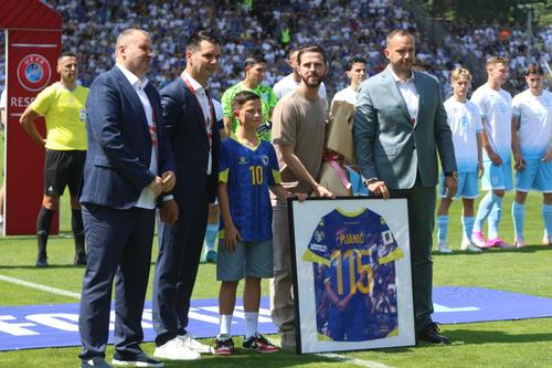 Miralem Pjanic și-a luat rămas bun de la naționala Bosniei