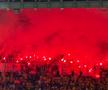 Ultrașii de la „Uniți sub tricolor” au aprins zeci de torțe în Austria - România. Foto: Andrei Crăițoiu (GSP.RO)