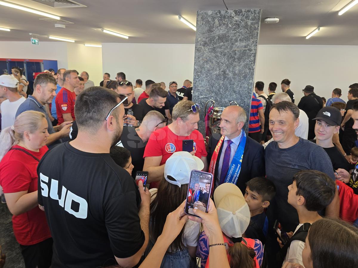 Talpan, în Ghencea, la aniversarea Stelei