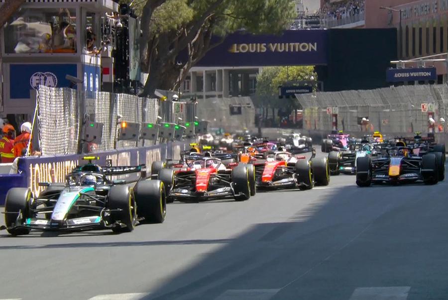 Max Verstappen e OUT din Marele Premiu de Formula 1 din Monaco/ Foto: skysports.com Kimi Antonelli mătură tot în Formula 1: obține la Monaco a cincea victorie consecutivă!