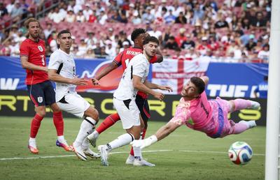 Englezii se iau de Thomas Tuchel: „Experimentele trebuie să înceteze!”