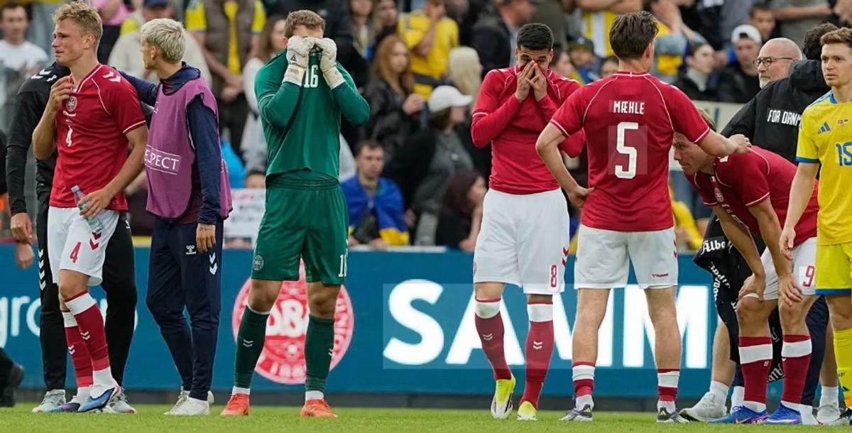 Christian Eriksen s-a prăbușit pe gazon în Danemarca - Ucraina