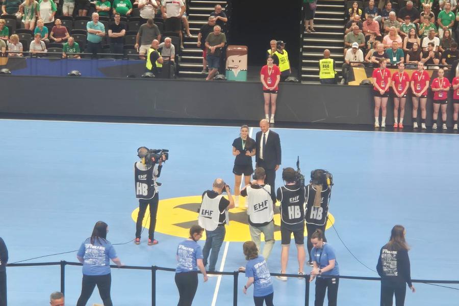 CSM București defilează spre bronzul Ligii Campionilor și păstrează recordul: NU pierde duminica la Budapesta!