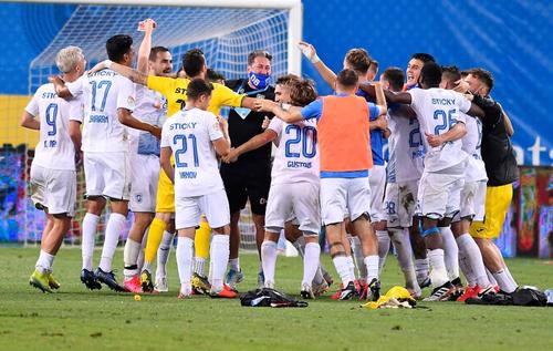 Universitatea Craiova e în acest moment cel mai profesionist club din Liga 1, care și-a respectat sută la sută angajații în pandemie și care e validat de suportul fanilor
