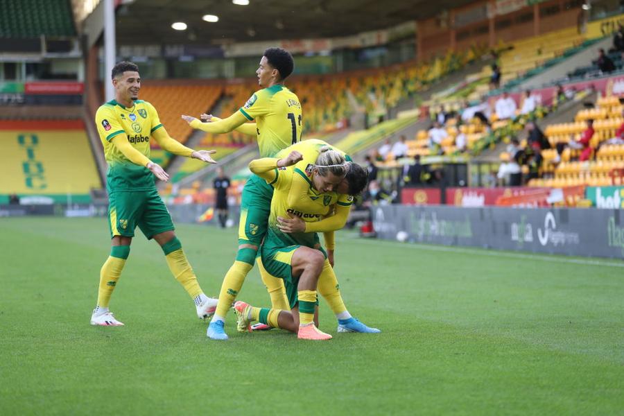 Norwich FCSB se schimbă din temelii » După mazilirea lui Vintilă, Gigi Becali anunță plecarea lui Dennis Man: „Uite așa iau eu 15 milioane”