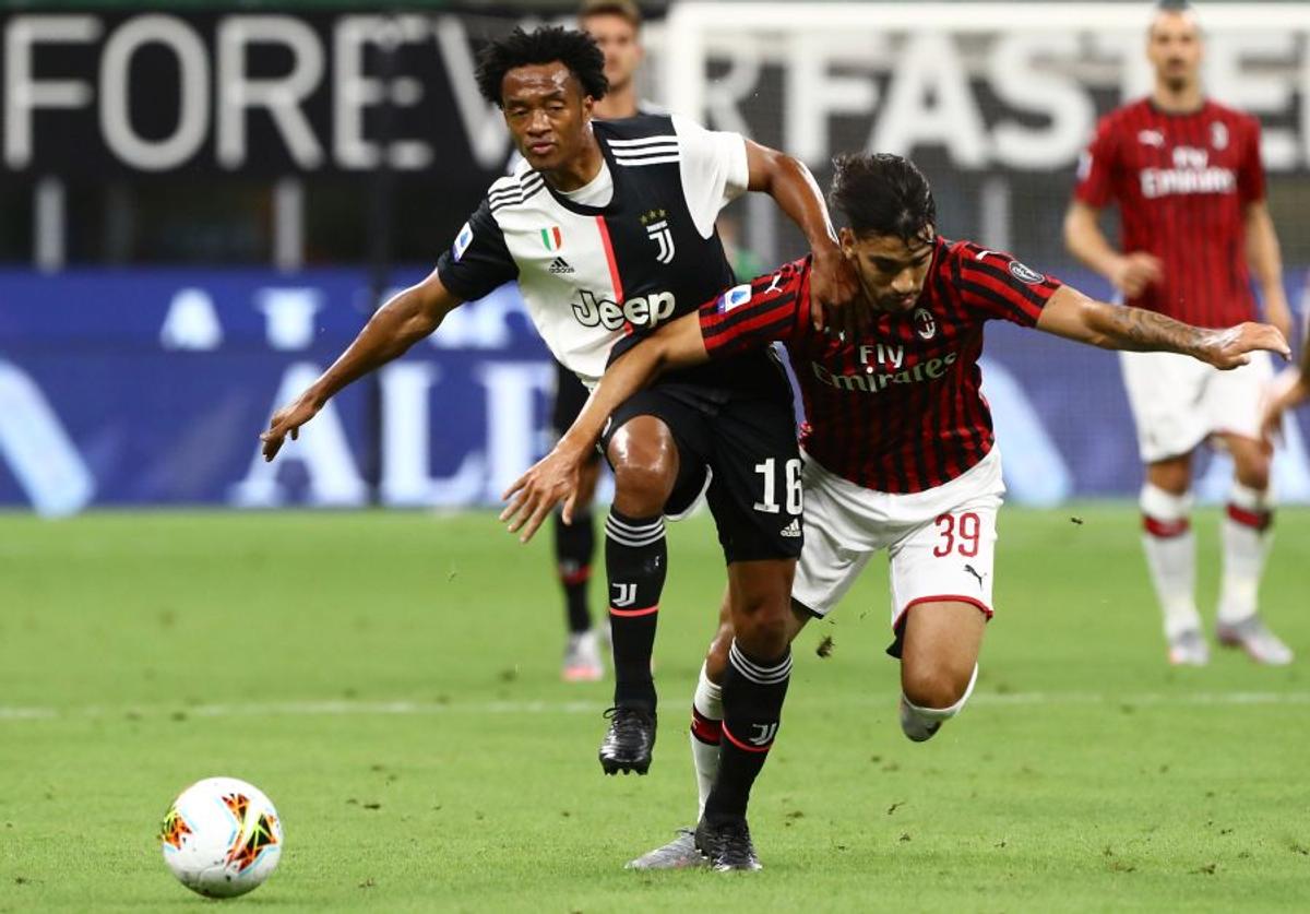 Lovitură pentru fanii lui AC Milan » Zlatan Ibrahimovic se gândește la plecare: „Nu rămân să mă bat în Europa League”