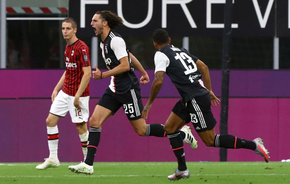 Lovitură pentru fanii lui AC Milan » Zlatan Ibrahimovic se gândește la plecare: „Nu rămân să mă bat în Europa League”