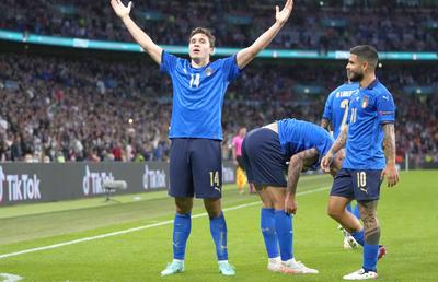 Federico Chiesa se laudă după golul cu Spania: „Un gol marcat ca tata"