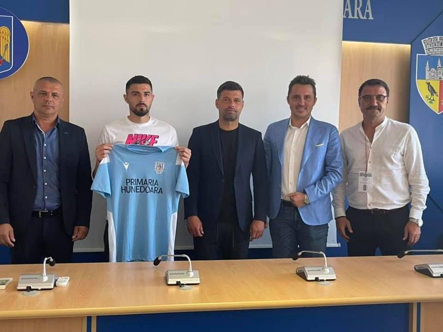 Ioan Andone se implică în renașterea unei echipe de tradiție: „Mă ocup să recuperăm marca și palmaresul”