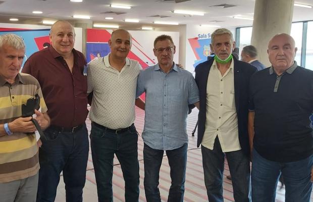 Un câștigător al Cupei Campionilor a ajuns șofer și era să rateze inaugurarea din Ghencea: „Serviciul e serviciu! Fac asta din anul 2000”