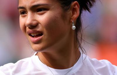Emma Răducanu, atacată de fani pentru ce a scris despre Kyrgios: „Glumești? Proastă decizie!”