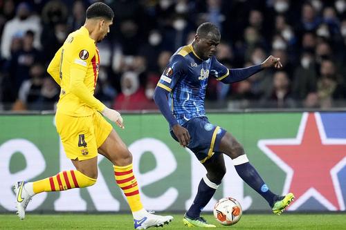 Kalidou Koulibaly în duel cu Ronald Araujo (stânga), Foto: Imago Images