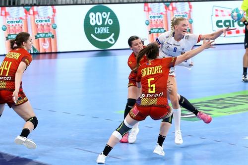 România U19 participă zilele acestea la Europeanul găzduit de Pitești și Mioveni / Sursă foto: Facebook@ Caroli