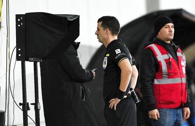 Vassaras, după un play-off plin de controverse: „Am remarcat un progres în luarea deciziilor”. Concluziile CCA la un an de VAR în România