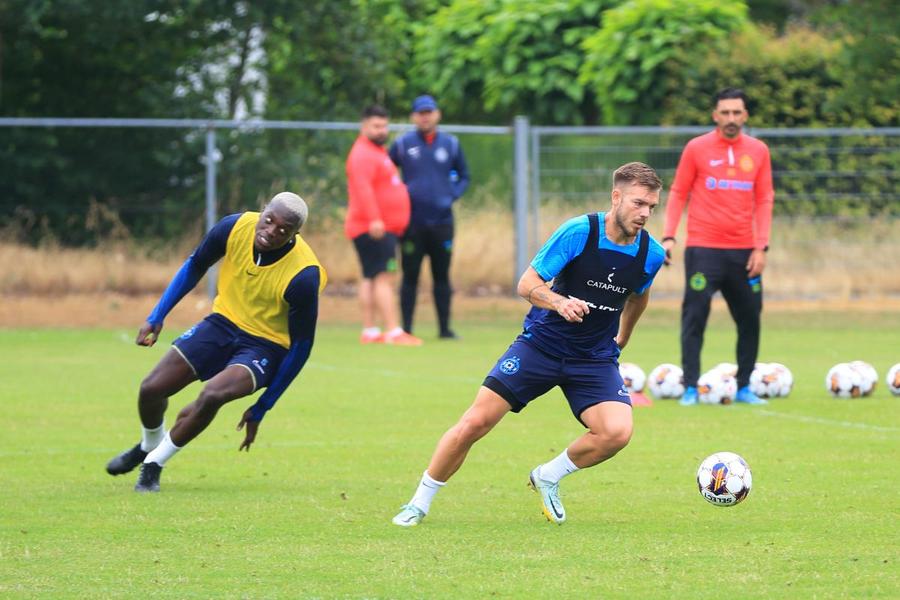 Denis Haruț, surpriza din cantonamentul vicecampioanei FCSB După 10 zile în cantonament cu FCSB, jurnaliștii GSP trag concluziile » Plusuri: doi fotbaliști cum nu există în Superliga! La minusuri: jucătorul care nu se mai regăsește deloc