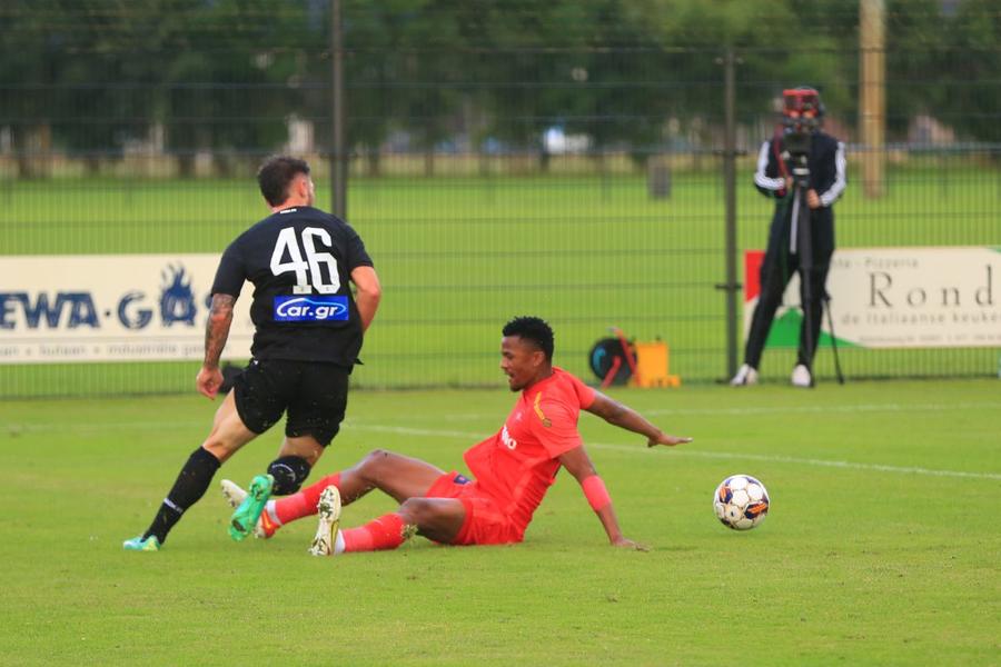 Siyabonga Ngezana, gafă în amicalul cu PAOK După 10 zile în cantonament cu FCSB, jurnaliștii GSP trag concluziile » Plusuri: doi fotbaliști cum nu există în Superliga! La minusuri: jucătorul care nu se mai regăsește deloc