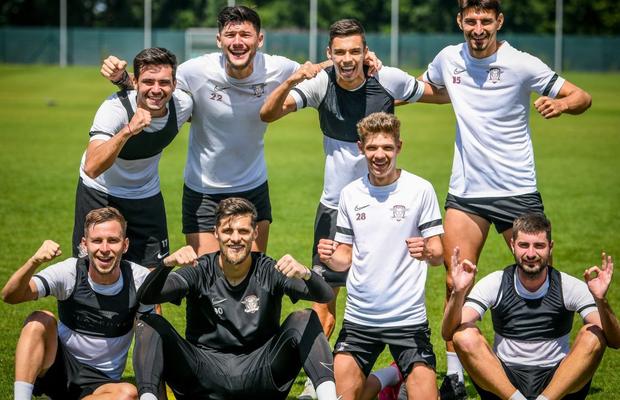 Fotbalistul care i-a uluit pe șefii Rapidului: „Rar am văzut așa un jucător! Se antrenează prea mult”