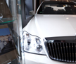 Reacție de milioane la muzeul Maybach din Bavaria, la vederea imaginilor cu Gigi Becali reparându-și limuzina cu ranga + Cum arată mașina lui Hitler