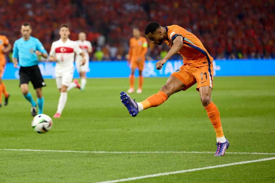 Cody Gakpo (Olanda), în meciul cu Turcia de la Euro 2024 Foto: Imago Images 5 bune, 5 rele din „sferturile” Euro » Tocilarul-erou, învinsul căruia nu i se poate reproșa mare lucru vs Cei doi care au stricat totul: „Bulibășeală completă!”