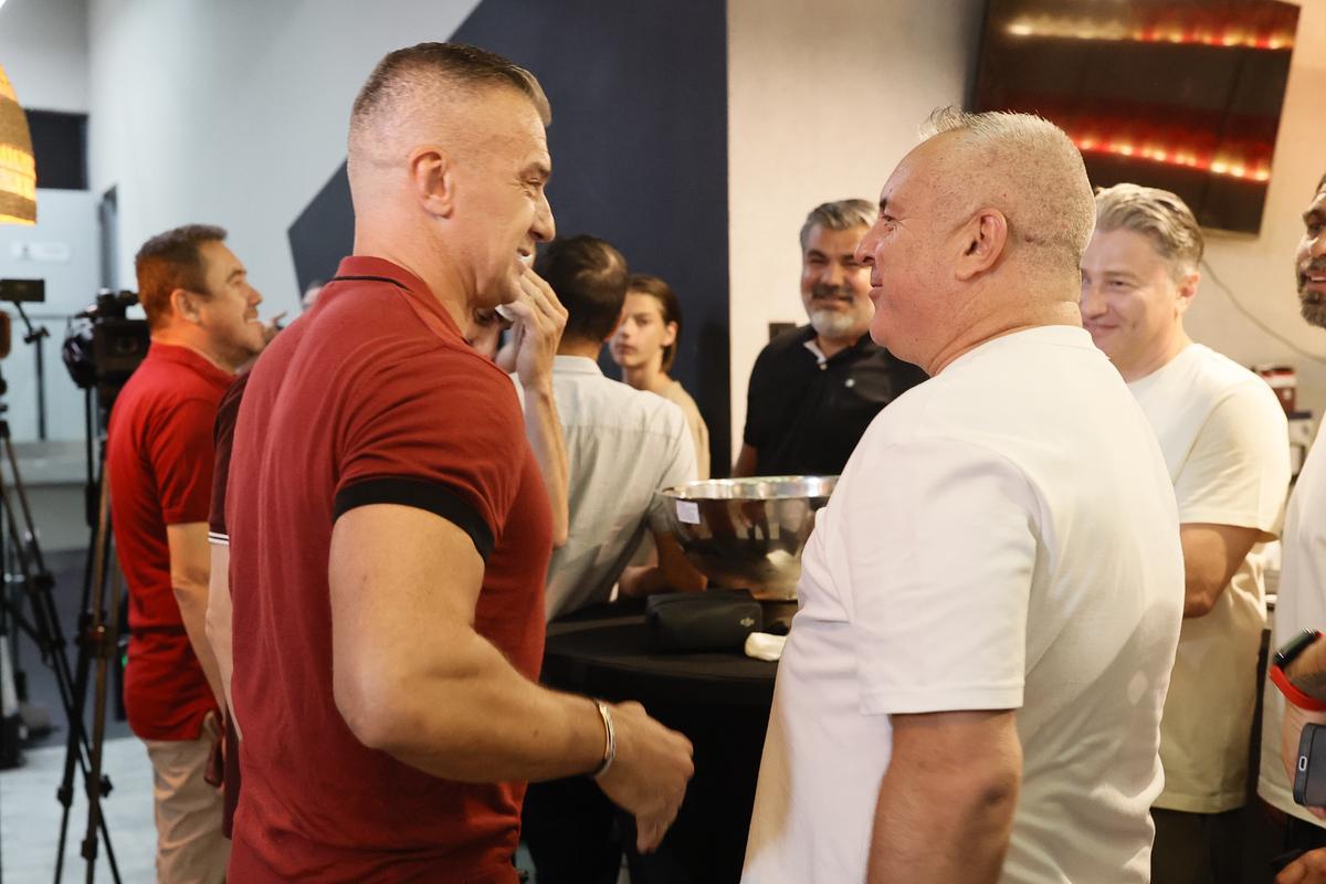 Rapid și-a dezvăluit noile echipamente! Două mari surprize: cum arată tricourile de rezervă și detaliul de pe spate