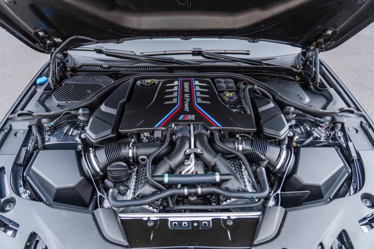 A mers 190 de kilometri cu un BMW și l-a vândut cu profit de aproape 50.000 de euro » Detalii incredibile la „bestia” bavareză