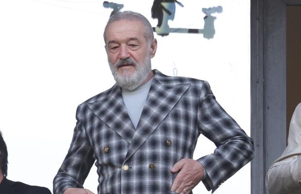 Gigi Becali a dat răspunsul după ce i-au cerut 700.000 de euro pentru transfer: „Atunci speculează-mă!”