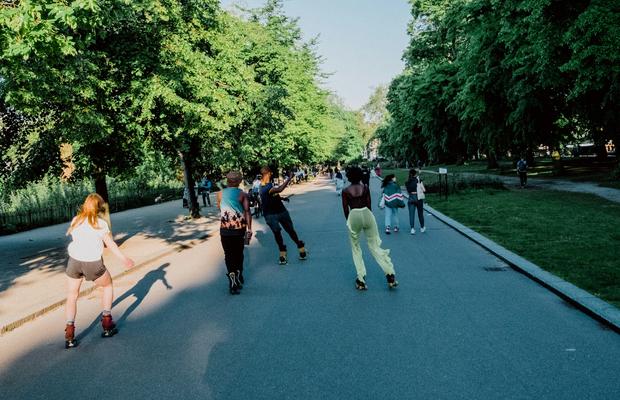 Cum arată stilul pentru copii când confortul și energia merg în aceeași direcție