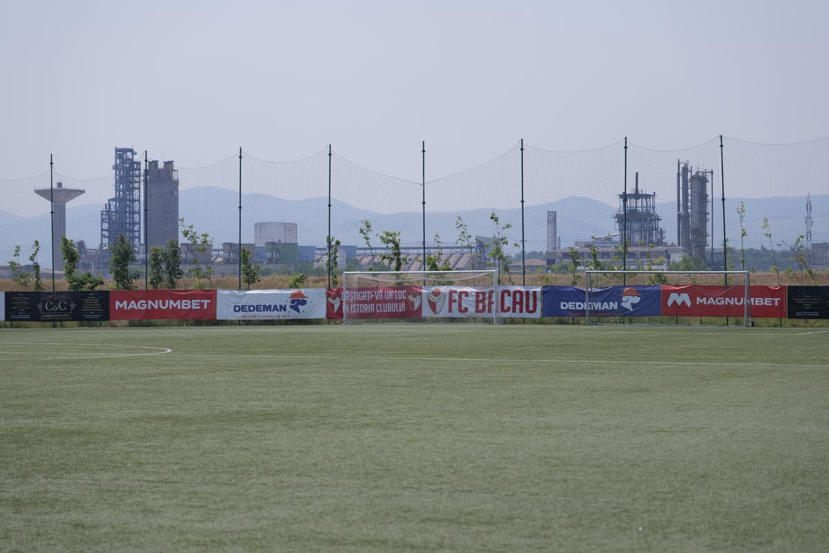 Antrenorul din Liga 2 și-a făcut praf jucătorii, după ce au fost întorși în 6 minute: „Dezastru! Aroganți, încrezuți, plictisiți”