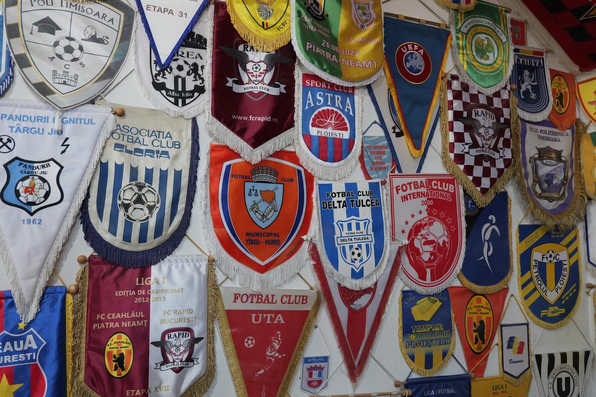 Omul de încredere al lui „Pinalti” povestește totul! » „Am cărat valiza cu bani”, fotbaliști pierduți la poker și provocarea halucinantă pentru Gheorghe Ștefan: „Hai la cimitir! Spate în spate, 10 pași și tragem!”