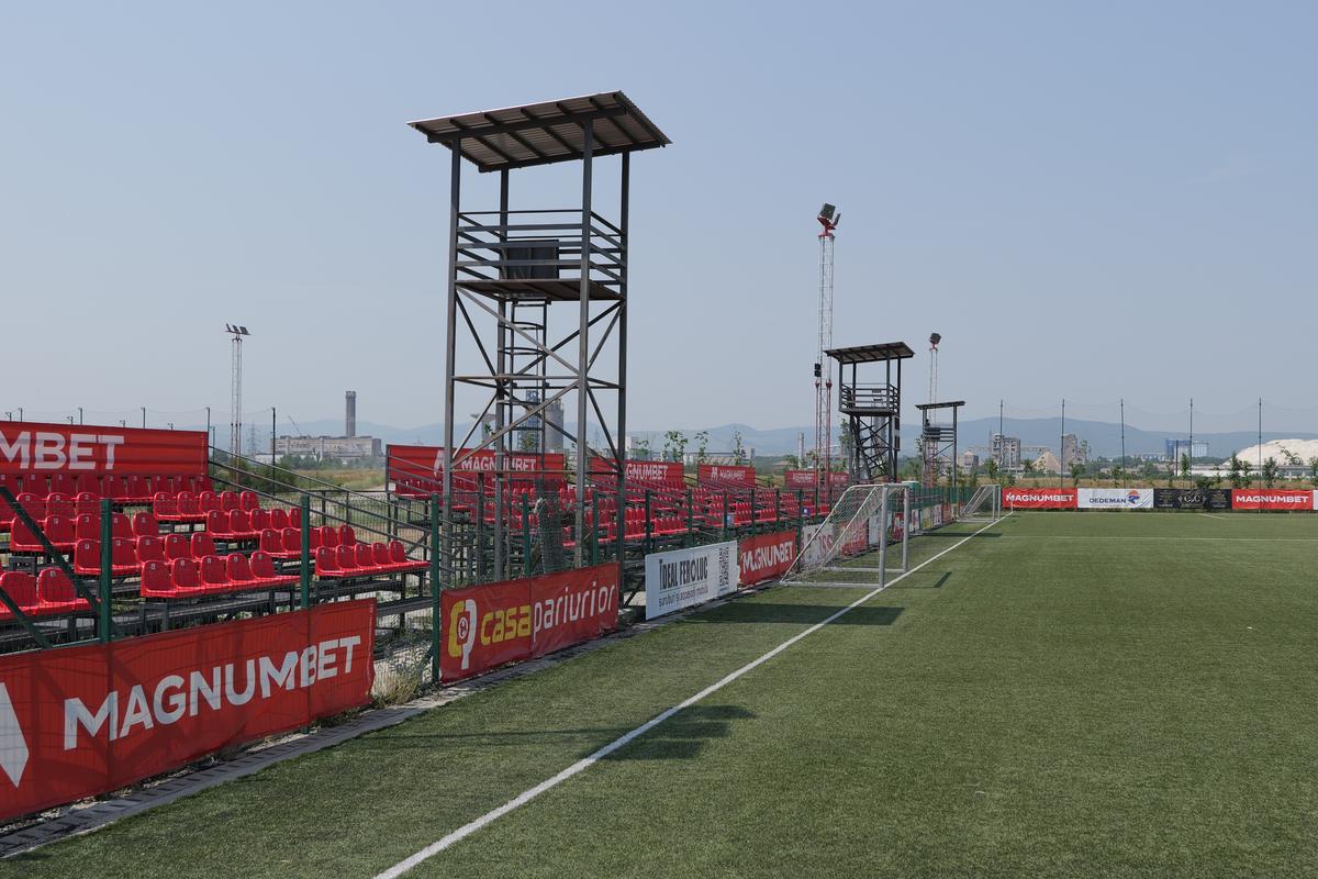 Antrenorul din Liga 2 și-a făcut praf jucătorii, după ce au fost întorși în 6 minute: „Dezastru! Aroganți, încrezuți, plictisiți”