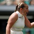 Jelena Ostapenko a fost învinsă pe tabloul de simplu de  Aryna Sabalenka în turul al treilea FOTO Guliver/GettyImages