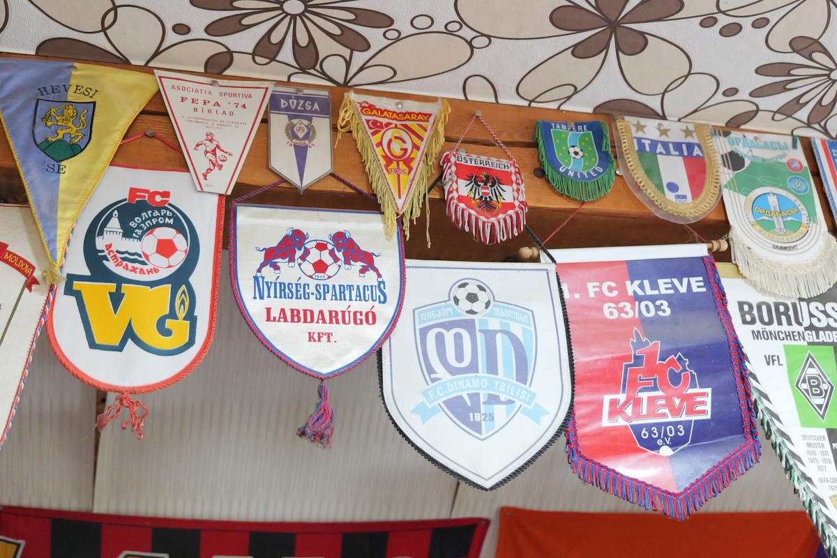 Omul de încredere al lui „Pinalti” povestește totul! » „Am cărat valiza cu bani”, fotbaliști pierduți la poker și provocarea halucinantă pentru Gheorghe Ștefan: „Hai la cimitir! Spate în spate, 10 pași și tragem!”