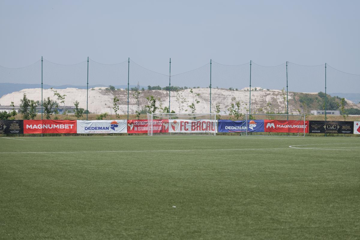 Antrenorul din Liga 2 și-a făcut praf jucătorii, după ce au fost întorși în 6 minute: „Dezastru! Aroganți, încrezuți, plictisiți”