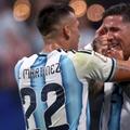 Lautaro Martinez și Enzo Fernandez, după Argentina - Egipt 3-2 / Foto: Imago Images