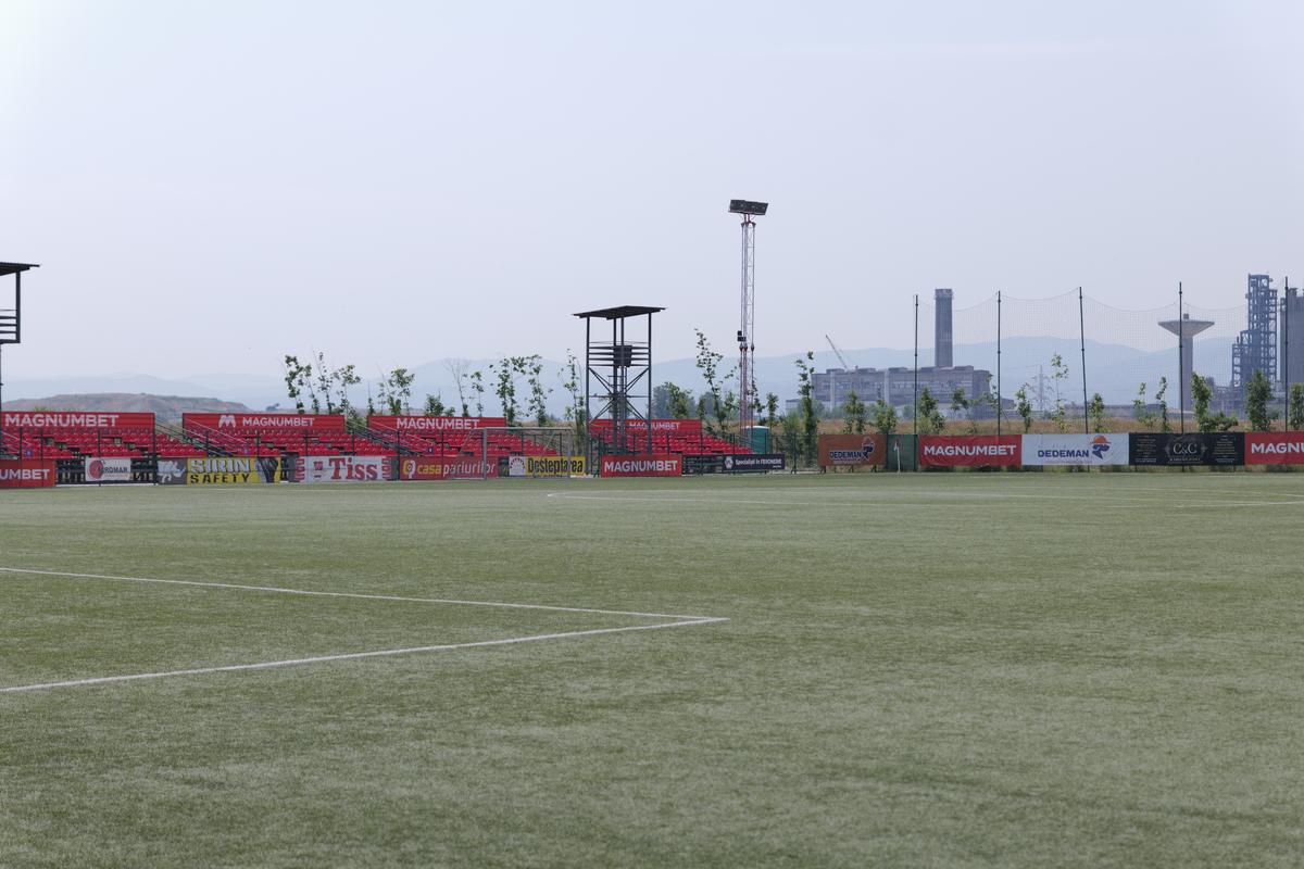 Antrenorul din Liga 2 și-a făcut praf jucătorii, după ce au fost întorși în 6 minute: „Dezastru! Aroganți, încrezuți, plictisiți”