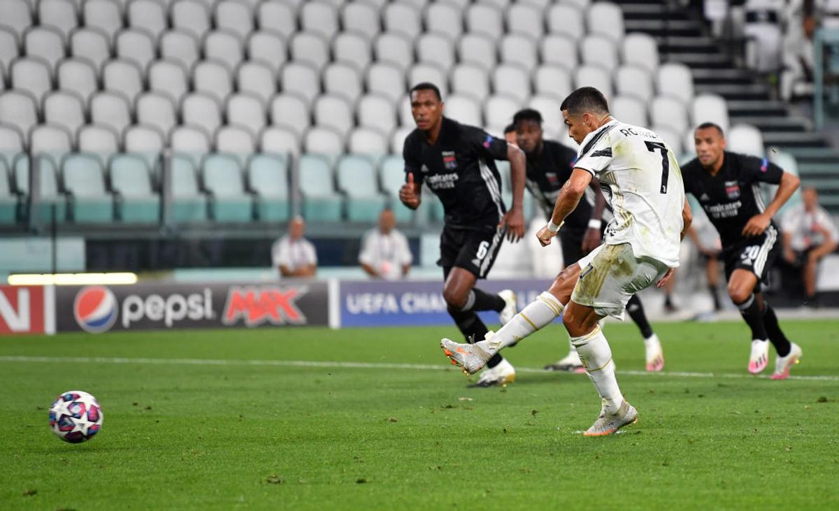 VIDEO + FOTO Campionul mondial Varane, meci de groază cu Manchester City! A comis două gafe de neconceput