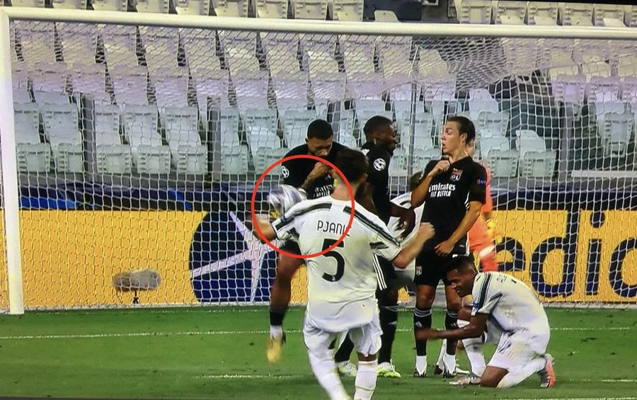 LIGA CAMPIONILOR. FOTO Două penalty-uri contestate în Juventus - Lyon!